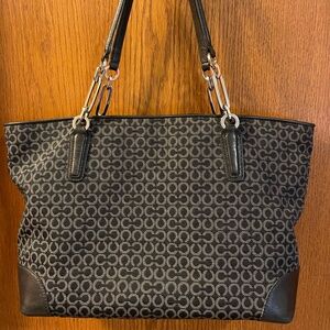 Coach Madison Tote Black Signature Silver Hardware NICE!